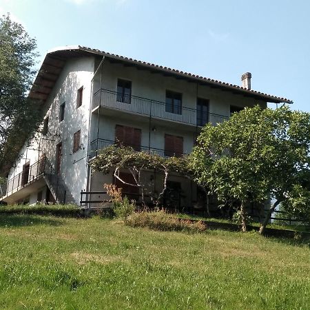 La Casa Nel Verde Alice Superiore Exterior photo