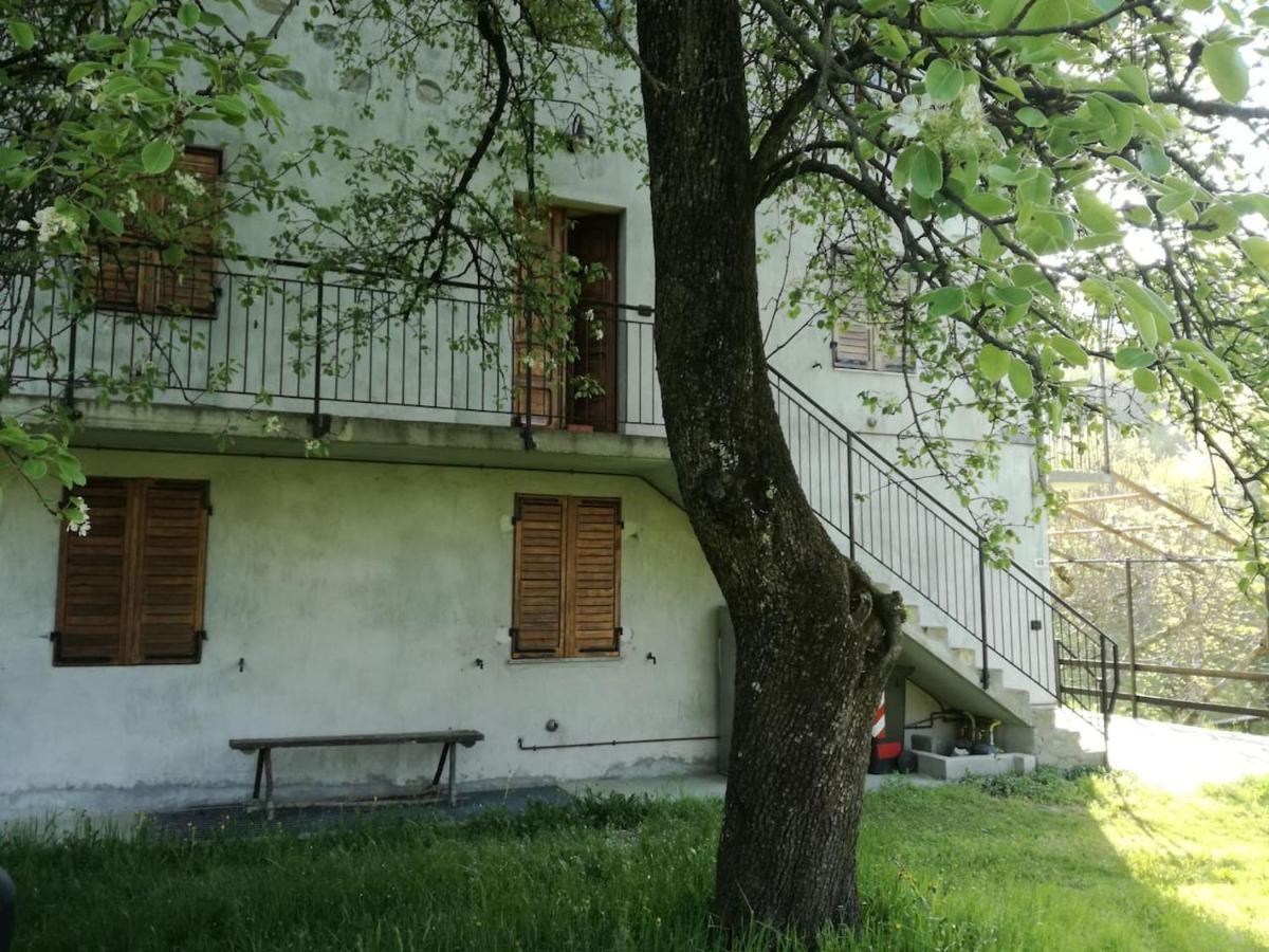 La Casa Nel Verde Alice Superiore Exterior photo